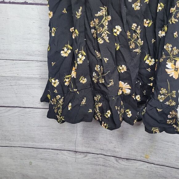 Women's Floral Sleeveless Apron Dress - Picture 5 of 6